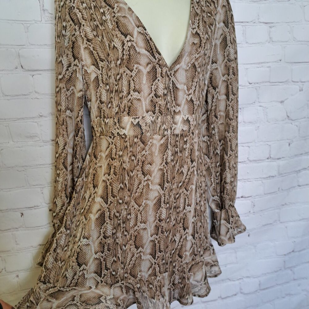 Blue Blush Snake Print Deep V- Neck Dress Size Large - Picture 3 of 12
